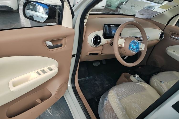 Used Wuling Hongguang MINIEV 2025 Four-Door Version Advanced Edition Driver Seat
