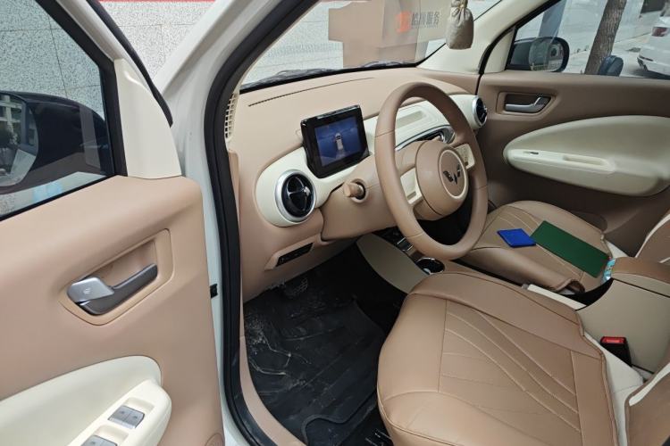 Used Wuling Hongguang MINIEV 2025 Four-Door Version Advanced Edition Driver Seat