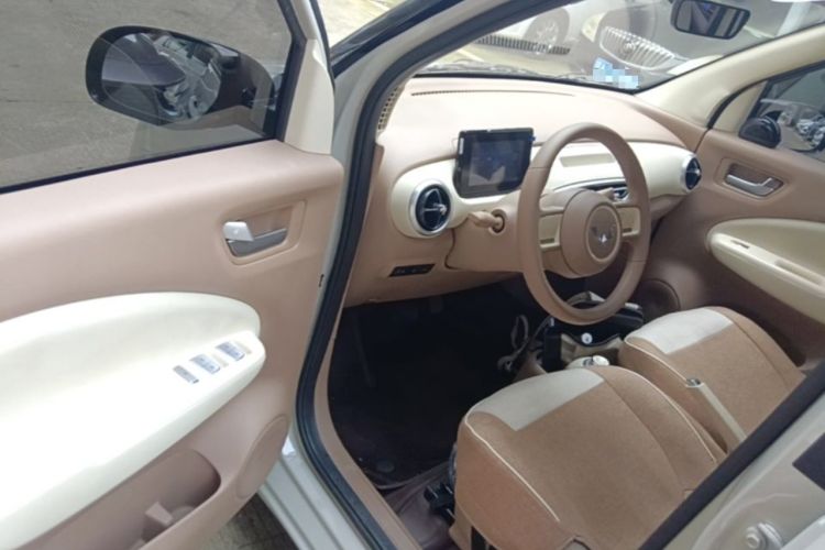 Used Wuling Hongguang MINIEV 2025 Four-Door Version Advanced Edition Driver Seat