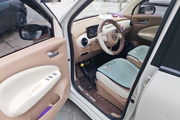 Used Wuling Hongguang MINIEV 2025 Four-Door Version Advanced Edition Driver Seat