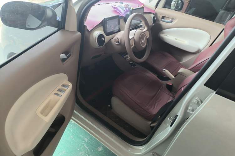 Used Wuling Hongguang MINIEV 2025 Four-Door Version Advanced Edition Driver Seat