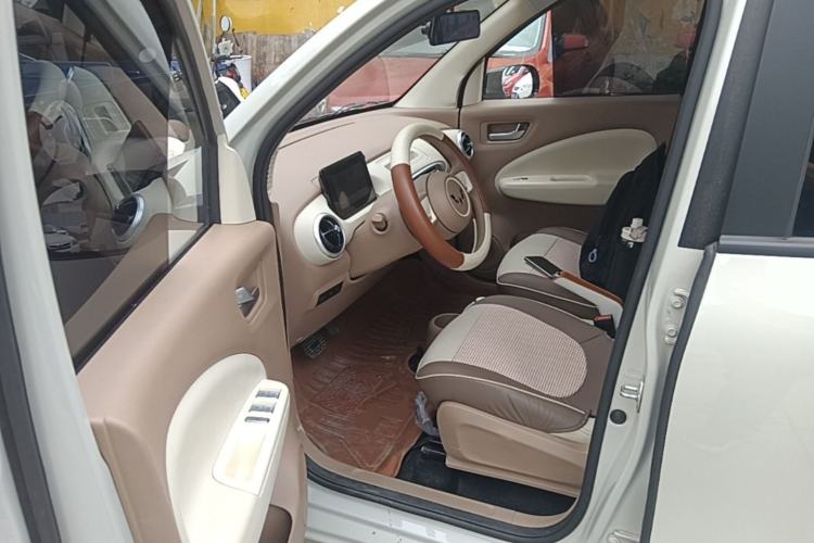 Used Wuling Hongguang MINIEV 2025 Four-Door Version Advanced Edition Driver Seat
