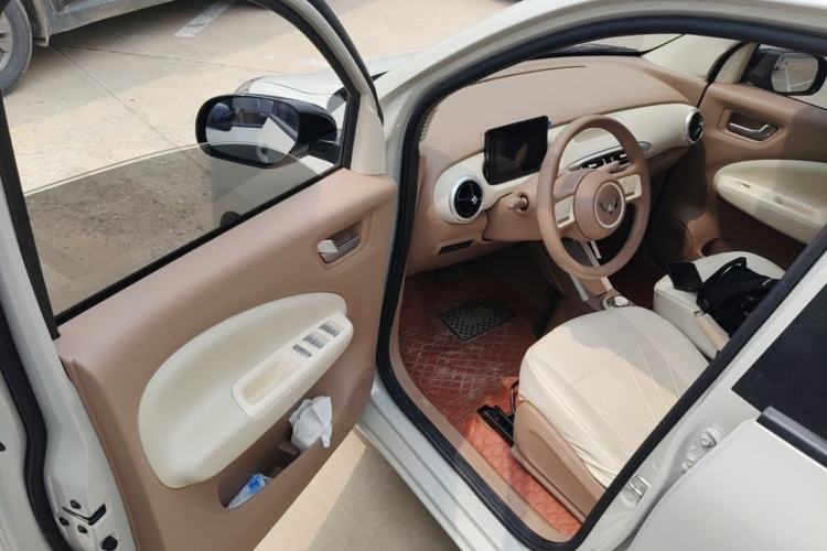 Used Wuling Hongguang MINIEV 2025 Four-Door Version Advanced Edition Driver Seat