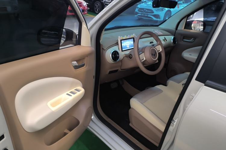 Used Wuling Hongguang MINIEV 2025 Four-Door Version Advanced Edition Driver Seat