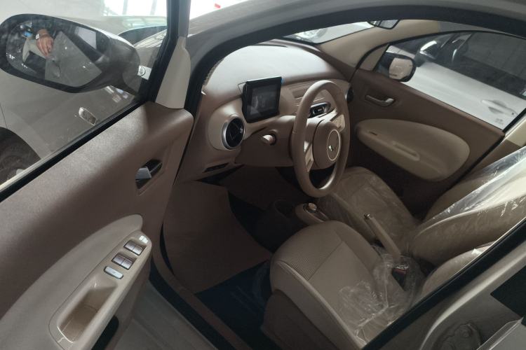 Used Wuling Hongguang MINIEV 2025 Four-Door Version Advanced Edition Driver Seat