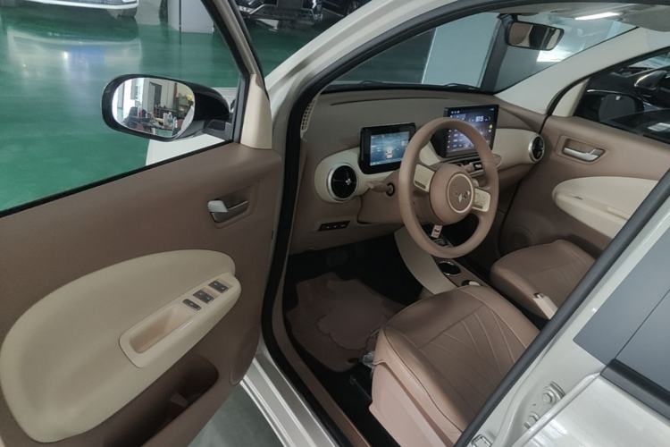Used Wuling Hongguang MINIEV 2025 Four-Door Version Advanced Edition Driver Seat