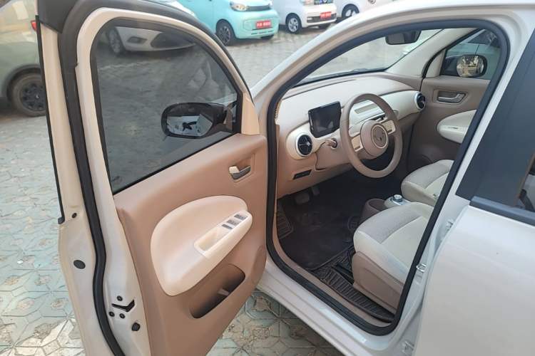 Used Wuling Hongguang MINIEV 2025 Four-Door Version Advanced Edition Driver Seat