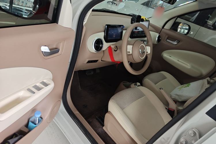 Used Wuling Hongguang MINIEV 2025 Four-Door Version Advanced Edition Driver Seat
