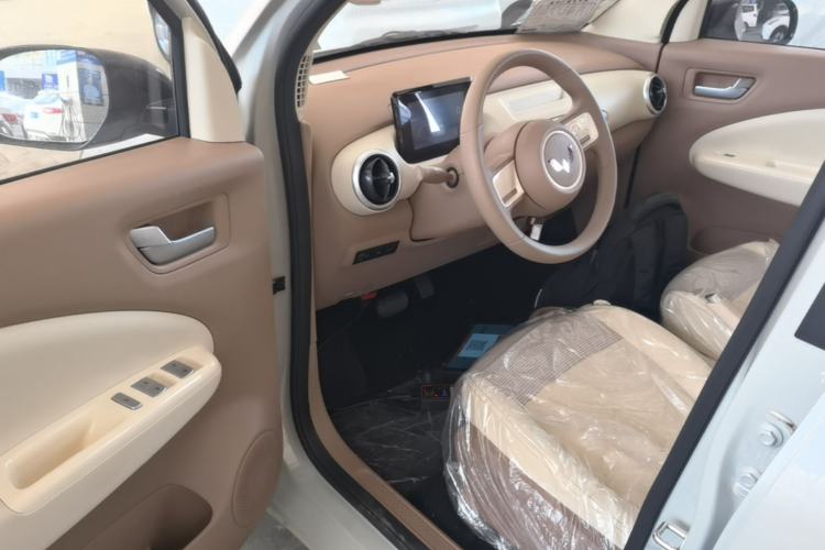 Used Wuling Hongguang MINIEV 2025 Four-Door Version Advanced Edition Driver Seat