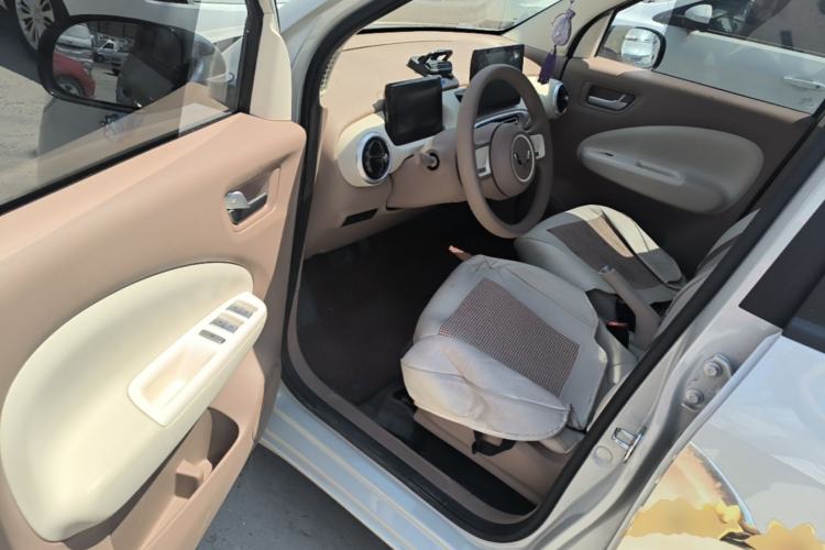 Used Wuling Hongguang MINIEV 2025 Four-Door Version Advanced Edition Driver Seat