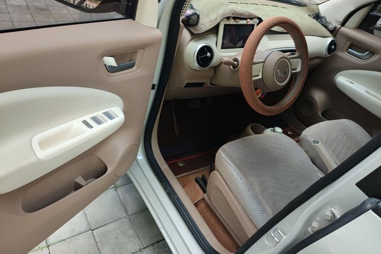 Used Wuling Hongguang MINIEV 2025 Four-Door Version Advanced Edition Driver Seat