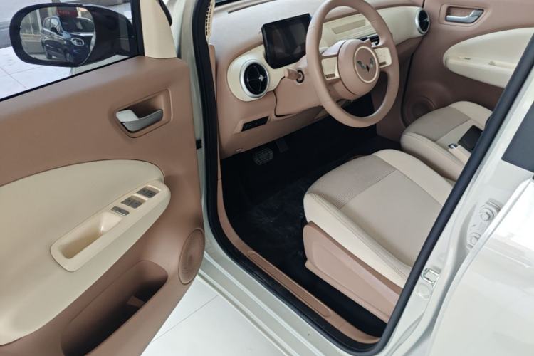 Used Wuling Hongguang MINIEV 2025 Four-Door Version Advanced Edition Driver Seat