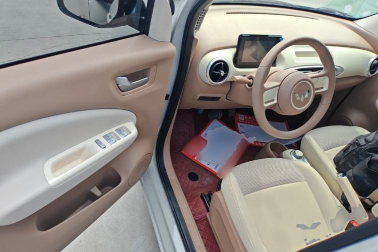 Used Wuling Hongguang MINIEV 2025 Four-Door Version Advanced Edition Driver Seat