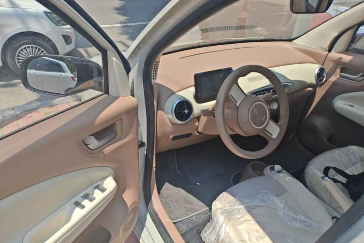 Used Wuling Hongguang MINIEV 2025 Four-Door Version Advanced Edition Driver Seat