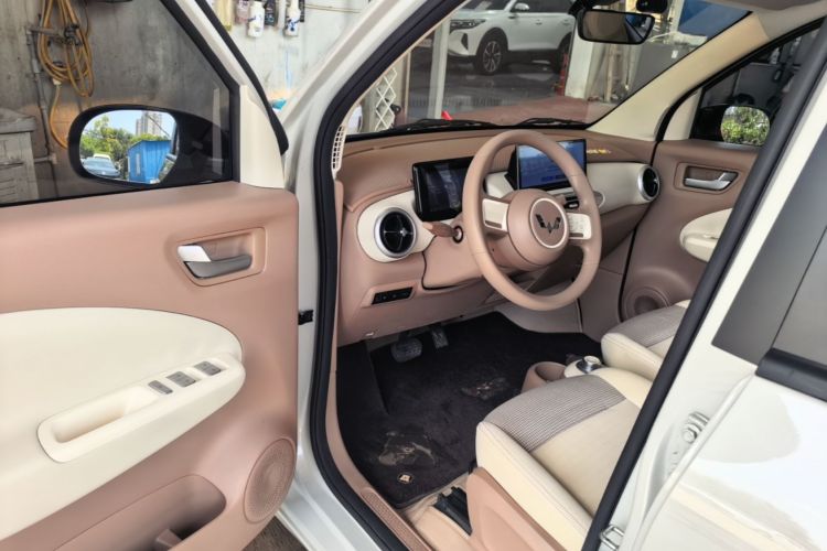 Used Wuling Hongguang MINIEV 2025 Four-Door Version Advanced Edition Driver Seat