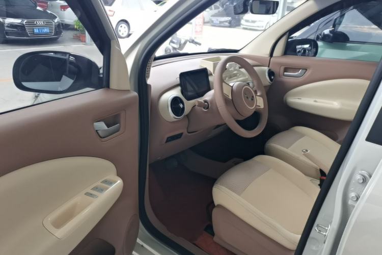 Used Wuling Hongguang MINIEV 2025 Four-Door Version Advanced Edition Driver Seat