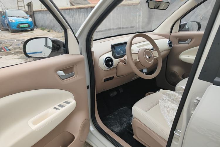 Used Wuling Hongguang MINIEV 2025 Four-Door Version Advanced Edition Driver Seat
