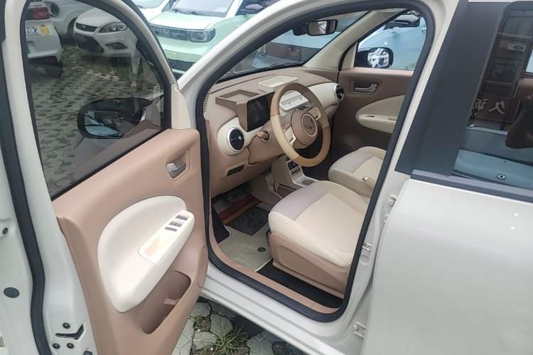 Used Wuling Hongguang MINIEV 2025 Four-Door Version Advanced Edition Driver Seat