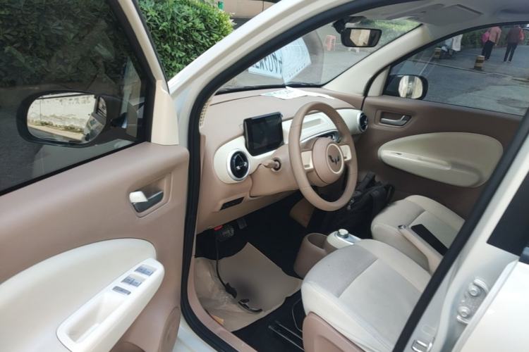 Used Wuling Hongguang MINIEV 2025 Four-Door Version Advanced Edition Driver Seat