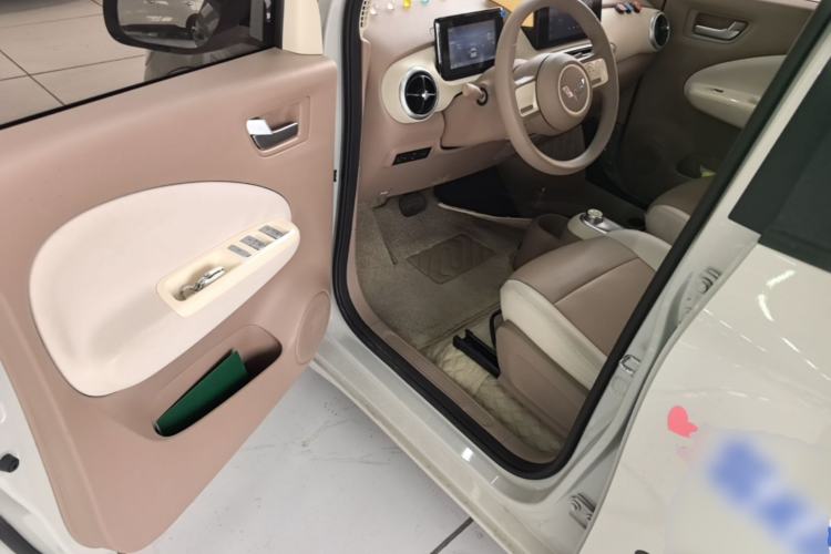 Used Wuling Hongguang MINIEV 2025 Four-Door Version Zhenxiang+ Edition Driver Seat