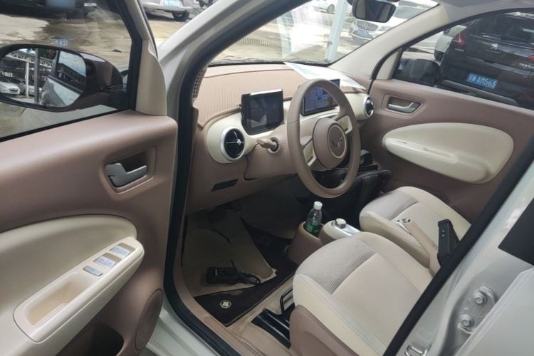 Used Wuling Hongguang MINIEV 2025 Four-Door Version Advanced Edition Driver Seat