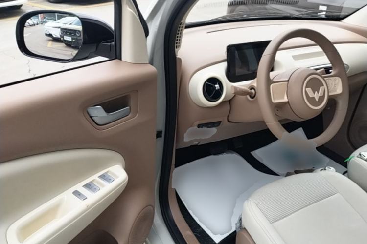 Used Wuling Hongguang MINIEV 2025 Four-Door Version Advanced Edition Driver Seat