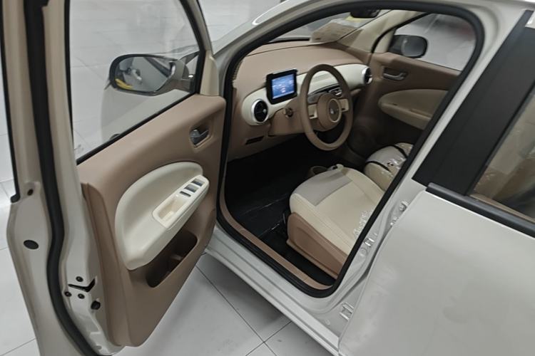 Used Wuling Hongguang MINIEV 2025 Four-Door Version Advanced Edition Driver Seat