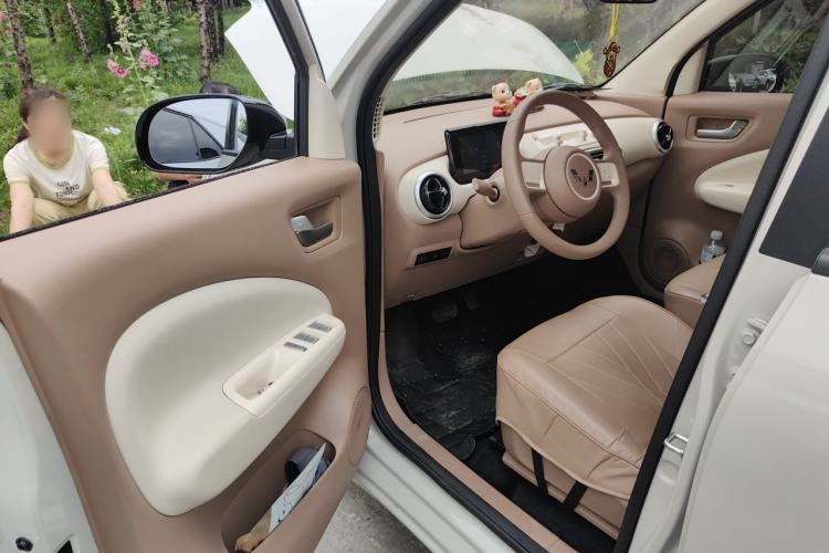 Used Wuling Hongguang MINIEV 2025 Four-Door Version Advanced Edition Driver Seat