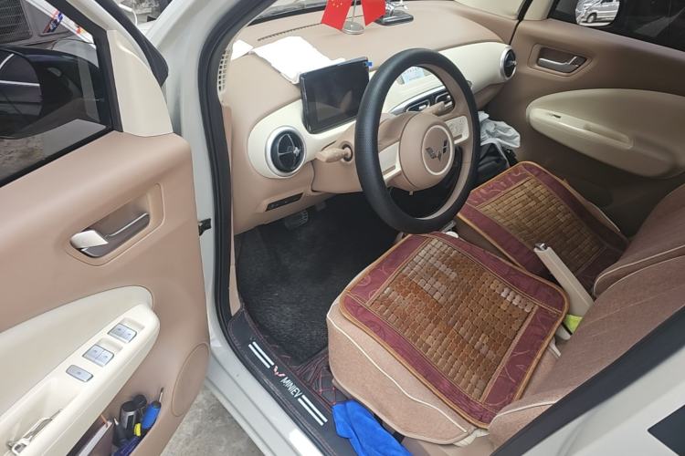 Used Wuling Hongguang MINIEV 2025 Four-Door Version Advanced Edition Driver Seat