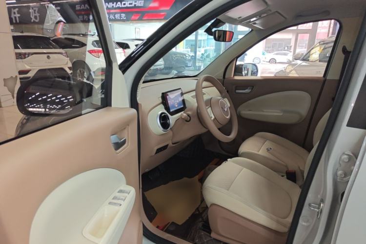 Used Wuling Hongguang MINIEV 2025 Four-Door Version Advanced Edition Driver Seat