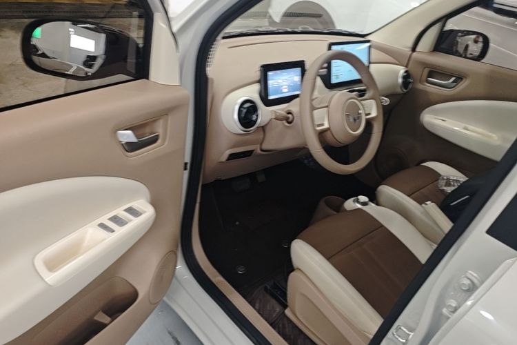 Used Wuling Hongguang MINIEV 2025 Four-Door Version Advanced Edition Driver Seat