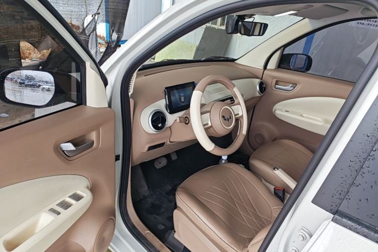 Used Wuling Hongguang MINIEV 2025 Four-Door Version Advanced Edition Driver Seat