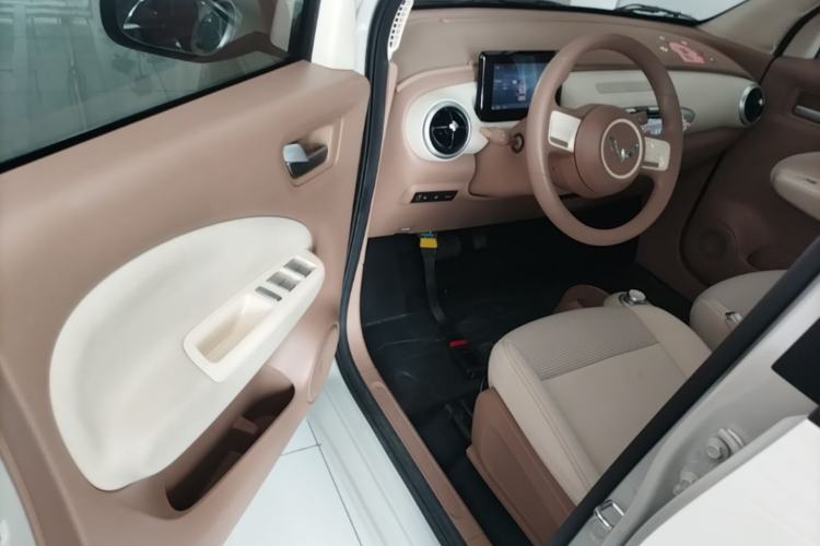Used Wuling Hongguang MINIEV 2025 Four-Door Version Advanced Edition Driver Seat