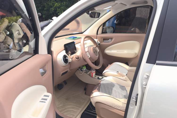 Used Wuling Hongguang MINIEV 2025 Four-Door Version Advanced Edition Driver Seat