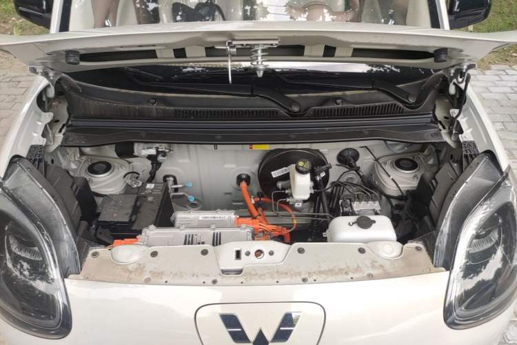 Used Wuling Hongguang MINIEV 2025 Four-Door Version Advanced Edition Engine Bay
