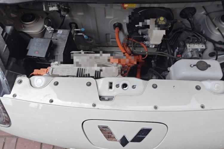Used Wuling Hongguang MINIEV 2025 Four-Door Version Zhenxiang+ Edition Engine Bay