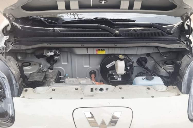 Used Wuling Hongguang MINIEV 2025 Four-Door Version Advanced Edition Engine Bay