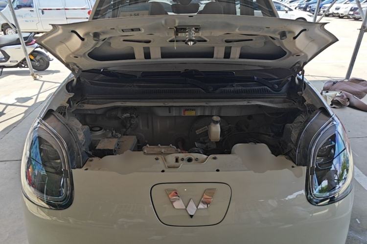 Used Wuling Hongguang MINIEV 2025 Four-Door Version Advanced Edition Engine Bay