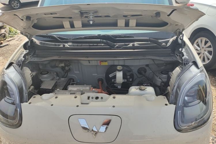 Used Wuling Hongguang MINIEV 2025 Four-Door Version Advanced Edition Engine Bay