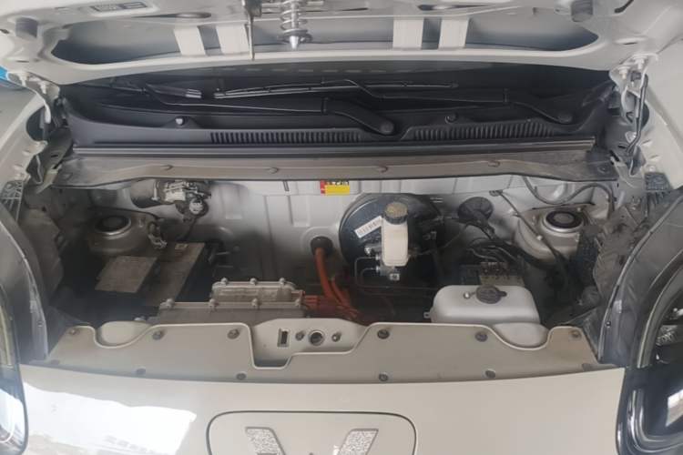 Used Wuling Hongguang MINIEV 2025 Four-Door Version Advanced Edition Engine Bay