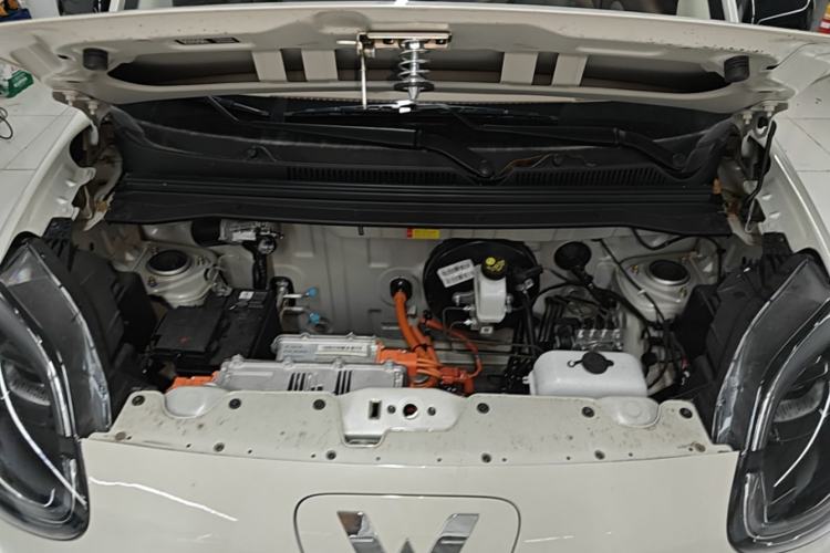 Used Wuling Hongguang MINIEV 2025 Four-Door Version Advanced Edition Engine Bay