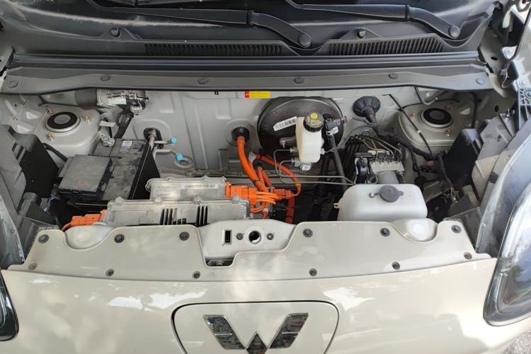 Used Wuling Hongguang MINIEV 2025 Four-Door Version Advanced Edition Engine Bay
