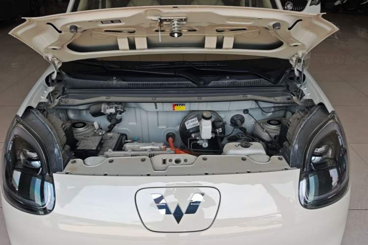 Used Wuling Hongguang MINIEV 2025 Four-Door Version Advanced Edition Engine Bay