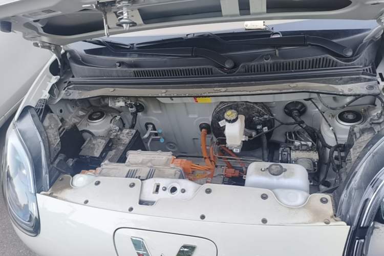Used Wuling Hongguang MINIEV 2025 Four-Door Version Advanced Edition Engine Bay