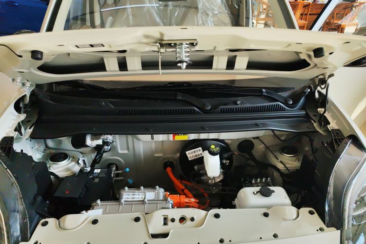 Used Wuling Hongguang MINIEV 2025 Four-Door Version Advanced Edition Engine Bay