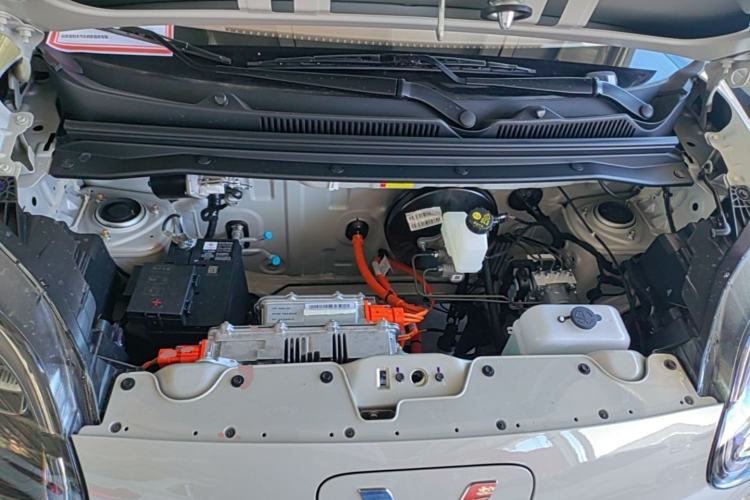 Used Wuling Hongguang MINIEV 2025 Four-Door Version Advanced Edition Engine Bay