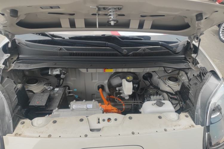 Used Wuling Hongguang MINIEV 2025 Four-Door Version Advanced Edition Engine Bay