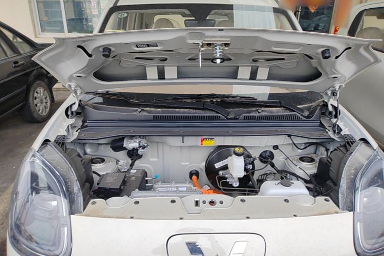Used Wuling Hongguang MINIEV 2025 Four-Door Version Advanced Edition Engine Bay