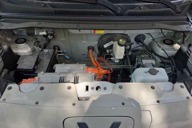 Used Wuling Hongguang MINIEV 2025 Four-Door Version Advanced Edition Engine Bay