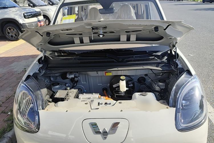 Used Wuling Hongguang MINIEV 2025 Four-Door Version Advanced Edition Engine Bay